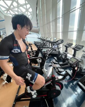 Yuki Tsunoda Instagram - Burning off the winter calories with @johnnoonancoach 😤​
