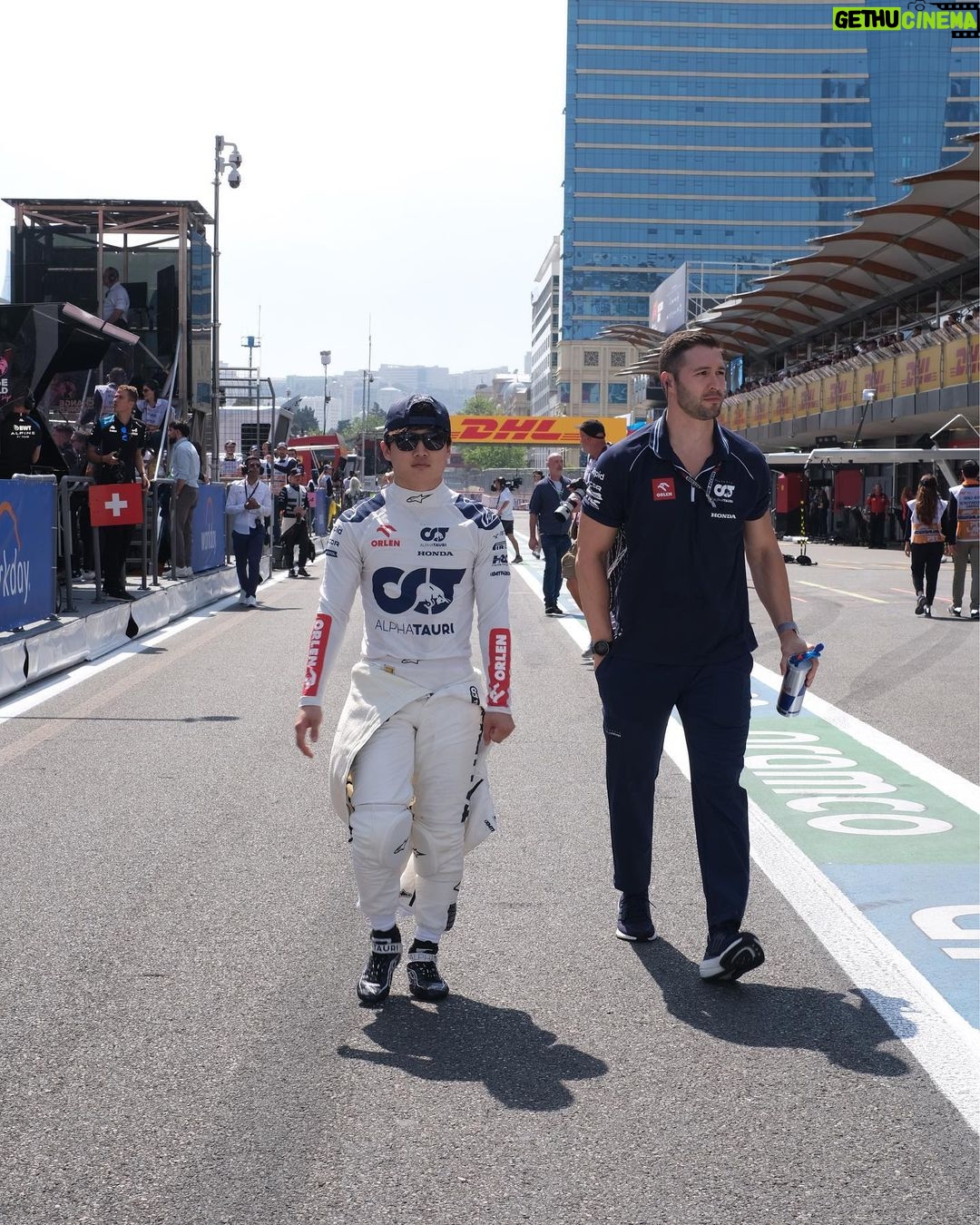 Yuki Tsunoda Instagram - Back to back points! Amazing effort from my team, especially the mechanics for a big weekend💪 Baku, Azerbaijan