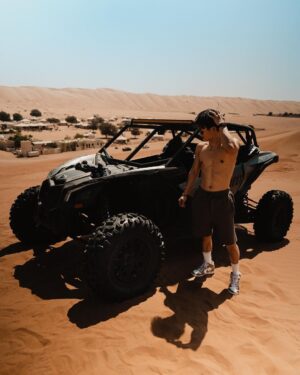 Yuki Tsunoda Instagram - Another day in desert…

📸: @mooretoexplore_