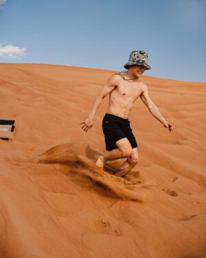 Yuki Tsunoda Instagram - Dubai leisure dump🏜

@mooretoexplore_