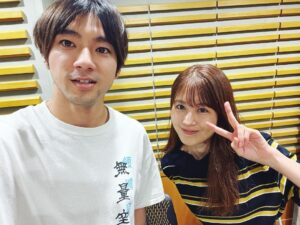Yuki Yamada Instagram - #山田裕貴ANNX 
今夜は #有村架純 ちゃんが「出たい」と言って
番宣なしで来てくれました笑
いつもの０時からよろしくお願いします