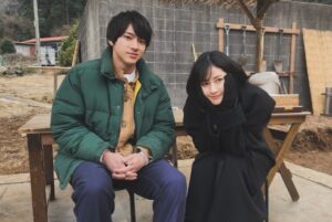 Yuki Yamada Instagram - #君が心をくれたから 最終話まで
ご覧頂き
ありがとうございました

ハッピーエンド、バッドエンド
そんなひとことでは語れない物語だと思っています

雨ちゃんをはじめ、
登場人物全員が一生懸命生きて、生きて、生きて

１秒１秒、そして、
今という大切な１０秒間を懸命に生き抜いたんだと思います

この役には自分の全人間力を注ぎました
太陽はもう僕の心です
このような心のドラマに携われたことにありがとう

雨ちゃんをはじめ、僕に心をくれた
キャストのみなさん、スタッフのみなさんにありがとう

そして、心を受け取ろうとしてくれた
すべての視聴者の皆様にありがとう

そして、
最後に
「みんなには価値がある、絶対にある」
「みんなには誰にも負けない素敵な価値があるよ」って
「みんなはこの世界に必要だよ」
そうすべての皆様が想える
そんな世界に、愛に溢れた世界になりますように

☀️