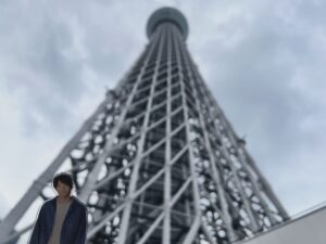 Yuki Yamada Instagram - 神木の隆之介からふいに画像が送られてきた
「裕貴が座ってた」と
「前原瑞樹くんとソラマチヘ」って…
と一緒に太陽くんのアクスタ連れてってるの
まじで笑いました
ありがとう

#ゴジラマイナスワン 
#君が心をくれたから 
#太陽 くんの #アクスタ