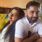 Yukti Kapoor Instagram - I’ll keep these memories in my heart until our next family trip… #familia ✨ Thankyou Goru @gouravkapoor.21 for this adventurous trip ♥️ #family #familytime Ranthambore