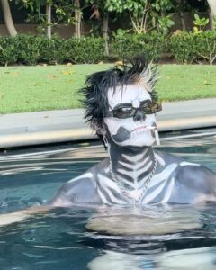 Yungblud Instagram - it’s spooky szn. ☠️☠️☠️ - @domino666