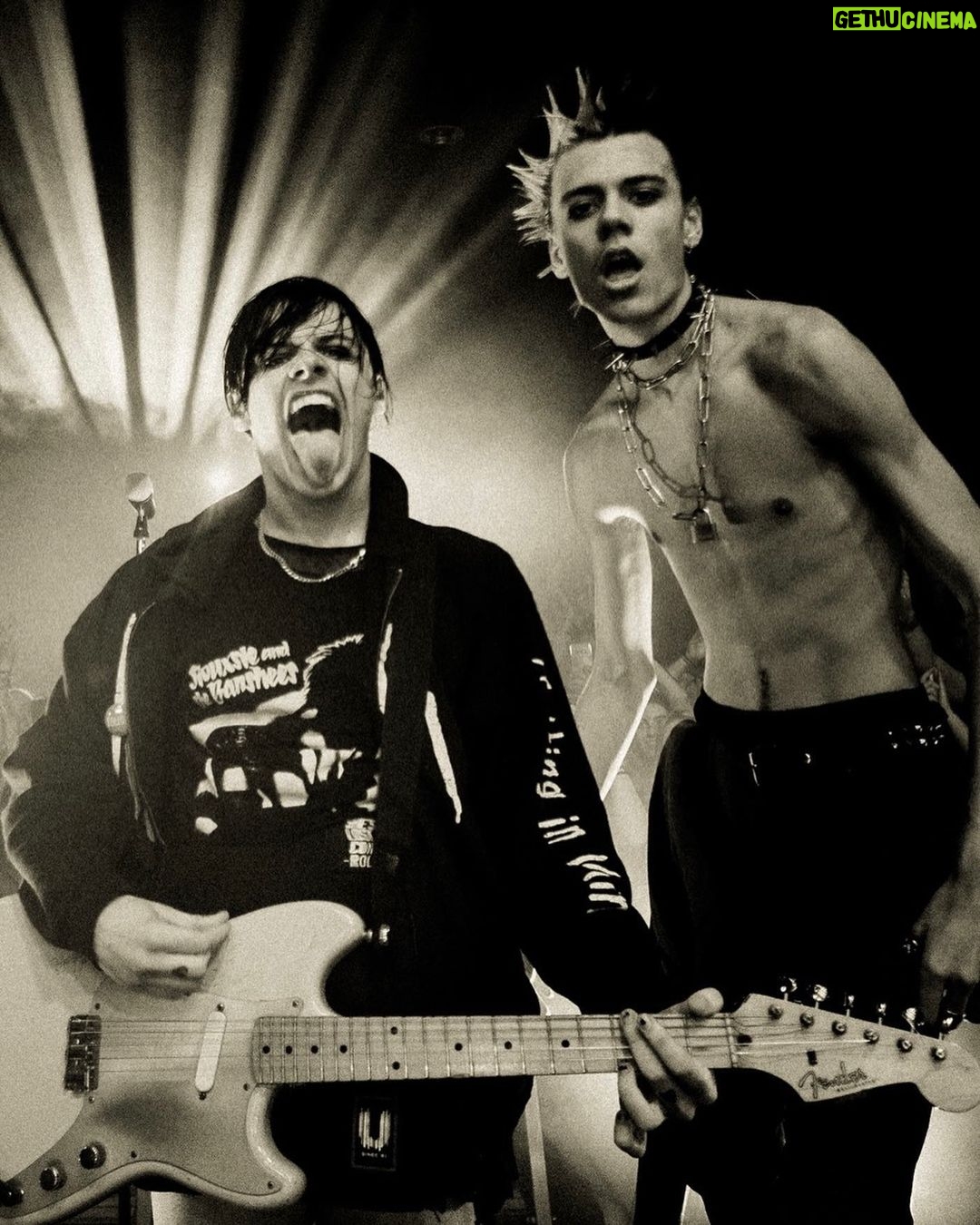 Yungblud Instagram - this weekend my brother and collaborator @tmpllnt won an award to recognise his photography and about Fuckin time. i met tom in victoria station in London 5 years ago and we ain’t left each other’s side since. he captures our world so beautifully. he captures us the way we truly are. he captures what we mean to each other and what we will leave behind after we are gone. it makes me realise how much we have done together. what a ride. thankyou brother. thankyou all of you. express yourself with your friends. don’t ever stop. they will save your life. i promise. wait till u see what’s next … i love you bro. im proud of you 🖤☠️🖤