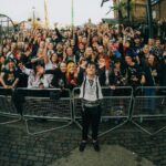 Yungblud Instagram - ive been goin to Camden market since i was a little kid. it was a home to me, it gave me confidence to dress the way i did and hope that if this little world can be like this then maybe it’s positivity and acceptance of individuality will bleed into the big one. to be able to actually play a gig and announce our festival there was completely insane. see you Friday. 10am 🖤🖤🖤🖤🖤🖤🖤🖤🖤🖤🖤 Camden Market