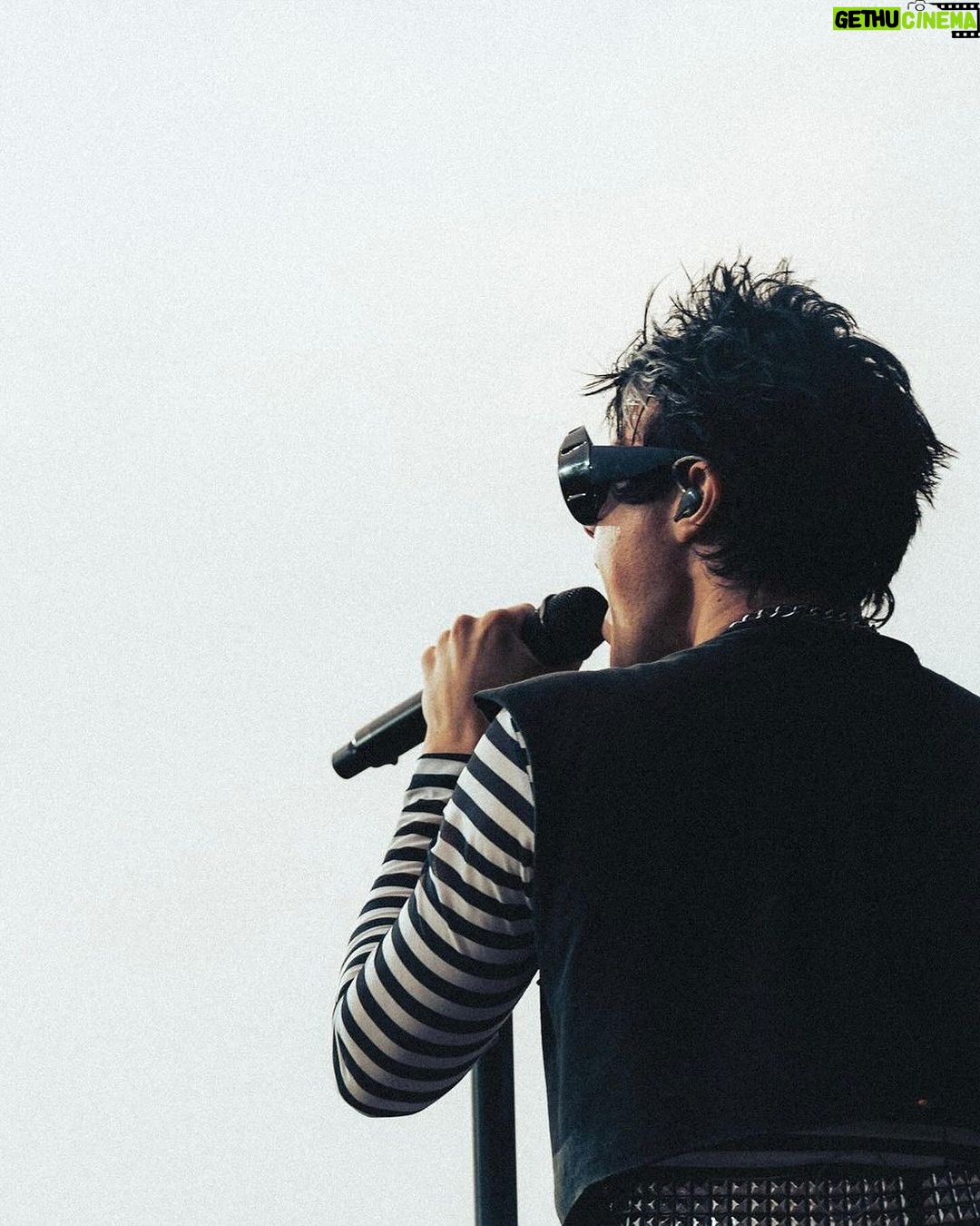 Yungblud Instagram - LATVIA π±π» LITHUANIA π±πΉ HUNGARY ππΊ SLOVAKIA πΈπ° CROATIA ππ· SERBIA π·πΈ we are finally bringing the movement to you. i cannot wait to meet you all! tickets onsale 9am (local) FRIDAY. see u there. letβs fookin go ! π€π€π€
