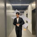 Yunhyeong Instagram - 🕴