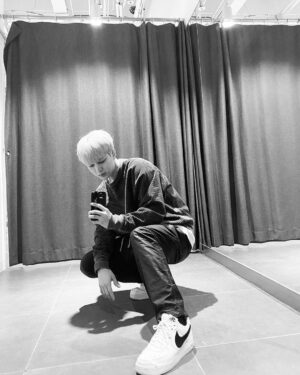 Yunhyeong Instagram - ✔️☑️