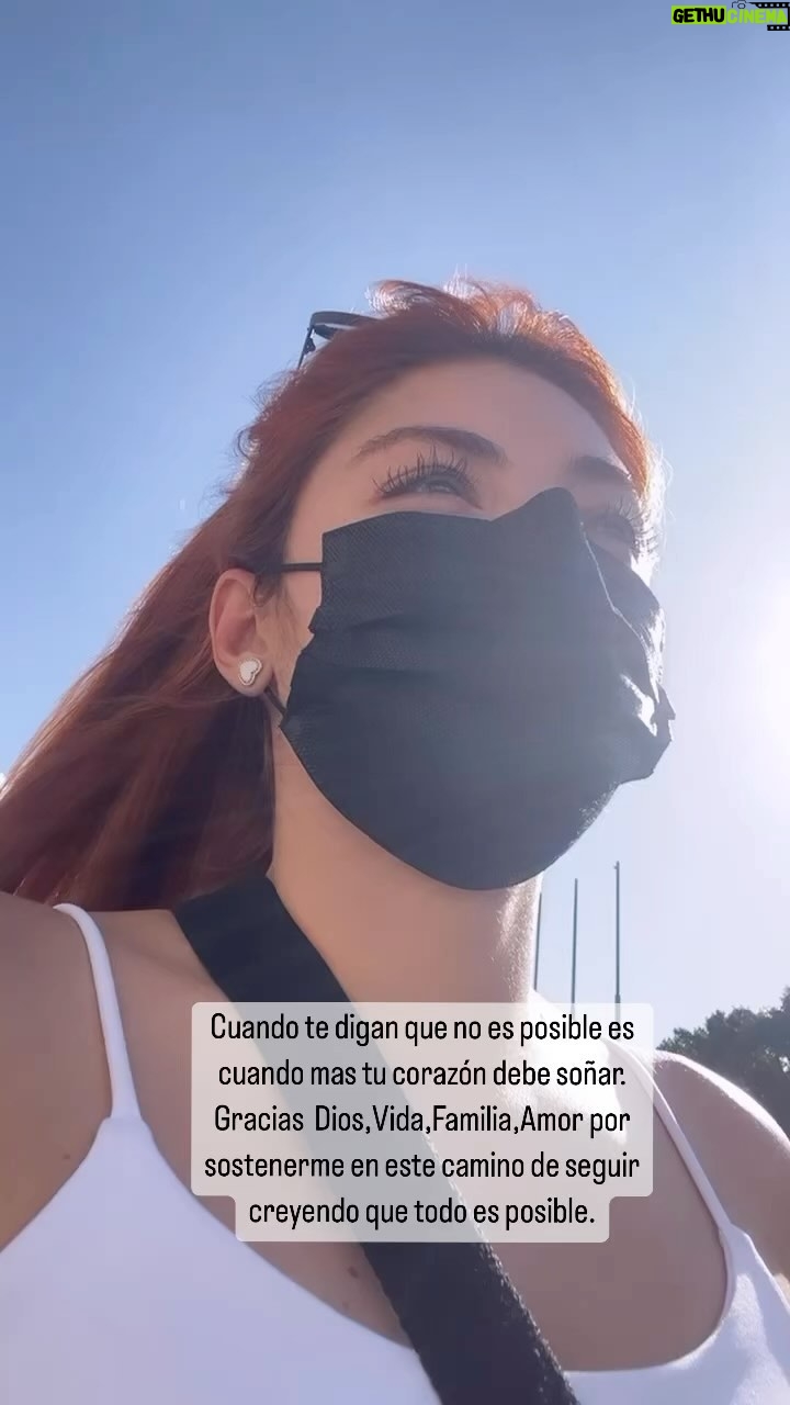 Yuri Vargas Instagram - Todo es posible desde que lo creas en tu coraz贸n 鈾ワ笍 Feliz A帽o para todos que sus deseos se cumplan y arranquen 2023 con Actitud y mucho Amor 馃グ