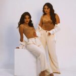 Yuri Vargas Instagram - Querida Mujer: Tu alma viviente emana belleza y Valentía evidenciando lo poderosa que eres Tu positivismo a la hora de enfrentar grandes retos y obstáculos es admirable Tu mirada cálida y serena prueba lo dulce y compresiva que puedes llegar a ser Tu corazón fuerte y a la vez frágil que entrega amor generosamente es inefable Esta colección la creamos para ti, cada prenda demuestra la mujer soñadora y capaz que vive en ti “Almas que se unen para crear y crecer” #majoyyurixflashy #colaboracion @flashy.co