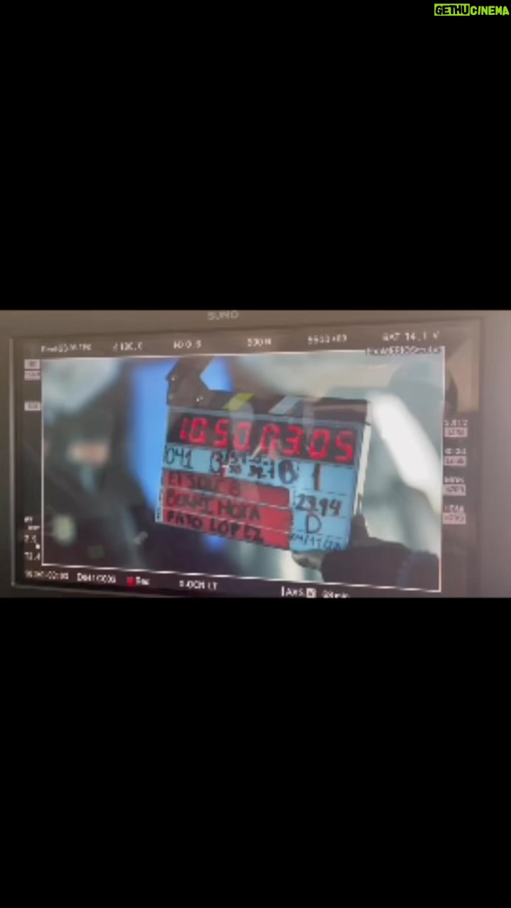 Yuri Vargas Instagram - 🎬🎬🚁🎥🎥🔥🖤 Que creen ustedes que iba a decir por el radio en la escena ? Jeejejejej Tequesquitengo, Morelos, Mexico