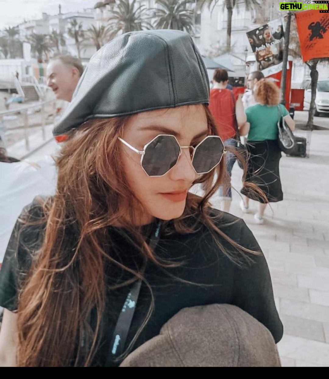 Yuri Vargas Instagram - Me dicen Loca Soñadora y yo admito que lo soy. ¡Con mucho orgullo! ✌️
