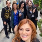 Yuri Vargas Instagram - Termine mi Proyecto en Mexico 🇲🇽 y estoy agradecida por esta experiencia, por conocer nuevas personas, por encontrarnos y descubrirnos en un set, por un crew que me acogió alegre y respetuosamente, y por este país que tanto disfrute en estos meses de estadía. Gracias miles 🙏 @sebasgonzalezo @carmenaub @rafaelamayanunez @i.vanflores @luisivanarana @alex_walerstein @maricellagon @wendydeloscobos @karlacarrillogo @karensandovale @davidponcesoy #Stefano @surimonsalve @telemundo @elsenordeloscielos 💥💥💥 @haroldsanchez5117 @karenbarroeta @gomezvitaentertainment @jenngomezvita @zelkoland 🙏💥 Mexico City, Mexico