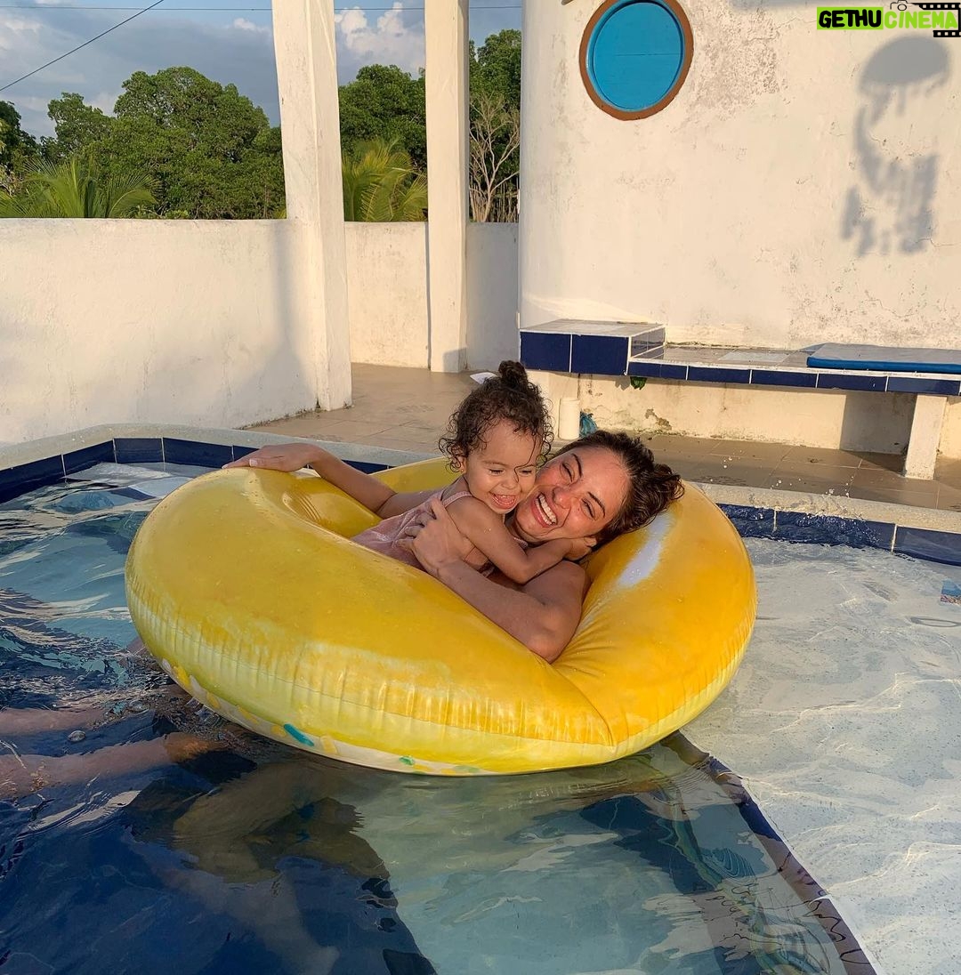 Yuri Vargas Instagram - Gabriela se robo mi coraz贸n estos d铆as 馃挋馃馃挋 Playa El Frances, tolu