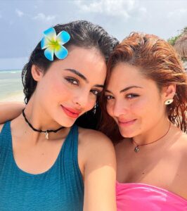 Yuri Vargas Instagram - Celebrar nuestras vidas es Hermoso soy feliz de compartir estos dias a tu lado te amo profundamente Feliz cumple para las dos @majovargas1 ❤️❤️🎂🎉🎊😍🏝️✈️👌