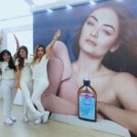 Yuri Vargas Instagram - Mi #Tbt de hoy va dedicado a una feria maravillosa que desde el día #1 me regalo una sonrisa,Amor y sobre todo un lado humano y familiar que quiero resaltar gracias @expobellezacolombia por tener este espacio para los soñadores y emprendedores como yo y mi empresa @ykbyyurivargas los extrañare este año, pero se que nuestro regreso será como siempre lo soñamos nos veremos en la próxima.👏👏👏👏👏👏♥️♥️ Gracias y éxitos a todos los participantes sueñen y no dejen de hacerlo nunca la mejor energía para todos.