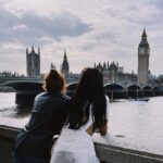 Yuri Vargas Instagram - Ella y yo somos la definición de union, somos un lazo infatigable, somos dos corazones que laten al unísono con el compás del amor, somos tejedoras de sueños, (Juntas) somos complemento, remanso, poder y orgullosamente SOMOS HERMANAS 🫀 London, United Kingdom
