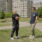 Yury Dud Instagram - В 2000 году рэпер Лигалайз @ligalizemc был очень популярен и в треке «Надежда на завтра» (вместе с Децлом и Шеffом) читал: «Мы, новые люди России, вне политики». В 2006-м он выпустил «Будущие мамы» – один из гимнов той самой сытой России, которая, как считается, променяла свободу на колбасу. В 2023-м он опубликовал клип, где Путин, Соловьев, Симоньян и другие организаторы войны в Украине превращаются в зомби. Мы встретились, чтобы зафиксировать, как проходят путь от аполитичности до активной гражданской позиции. Ссылка – в профиле. 18+ НАСТОЯЩИЙ МАТЕРИАЛ (ИНФОРМАЦИЯ) ПРОИЗВЕДЕН, РАСПРОСТРАНЕН ИНОСТРАННЫМ АГЕНТОМ ДУДЕМ ЮРИЕМ АЛЕКСАНДРОВИЧЕМ ЛИБО КАСАЕТСЯ ДЕЯТЕЛЬНОСТИ ИНОСТРАННОГО АГЕНТА ДУДЯ ЮРИЯ АЛЕКСАНДРОВИЧА