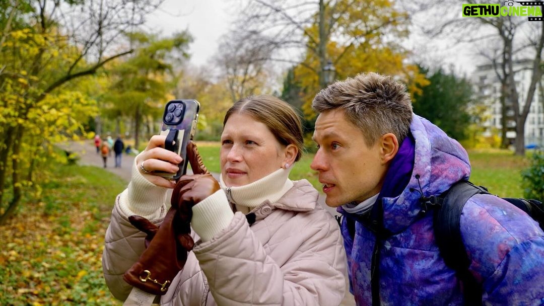 Yury Dud Instagram - Варвара Шмыкова @barbaraska_92 («Чики», «Мир! Дружба! Жвачка!», «Петровы в гриппе», «Нелюбовь») – новая героиня «вДудя». Интервью – не столько про новую жизнь (Варя больше года живет в Германии), сколько про отношения с близкими, поэтому многим будет актуально. Ссылка – в профиле. 18+ НАСТОЯЩИЙ МАТЕРИАЛ ПРОИЗВЕДЕН, РАСПРОСТРАНЕН ИНОСТРАННЫМ АГЕНТОМ ДУДЕМ ЮРИЕМ АЛЕКСАНДРОВИЧЕМ