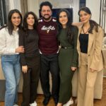 Yusif Eyvazov Instagram - My beautiful family ❤️ @kama0103 @farrux0122 @nvaliyeva @dr.ginekolog.fidan @farxan_salimov122 @aziza.sa1imova @kazim_kz @esmira__kz @rufakazymova @faridaragimov @eln55 @askerzeynalov @tural.sevindikov @ssamira2610 @alena_0821 ❤️ Моя семья❤️ Baku, Azerbaijan