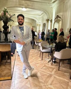 Yusif Eyvazov Instagram - Thank you Teatro Colon ❤️ 🇦🇷 we love you, see you next year 🤩❤️ @anna_netrebko_yusi_tiago @fabianvelozz j.telerman @_augusto_techera @giacomosagripanticonductor @annelaureg1980 @roxanegrizon @operalesya Спасибо чудесной Аргентине 🇦🇷 и неповторимому Театру Колон ❤️🇦🇷 до встречи в следующем сезоне ❤️ Teatro Colón, Buenos Aires