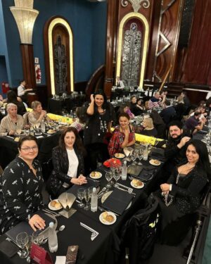 Yusif Eyvazov Instagram - Night and Argentina 🇦🇷❤️👍😍
@anna_netrebko_yusi_tiago @saadatismayilova @kuzinalu @psycholog_travmaterapevt_krd @operalesya 

Ночью в Аргентине ❤️👌🙏
#yusif #yusifeyvazov #argentina #buenosaires #annanetrebko #юсиф #юсифэйвазов #аргентина #буэносайрес #аннанетребко