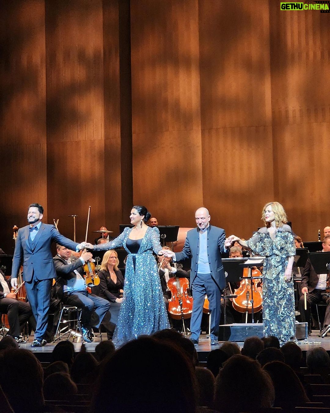 Yusif Eyvazov Instagram - Thank you Baden-Baden for wonderful and warm welcoming us 🥹❤️ @festspielhausbadenbaden @anna_netrebko_yusi_tiago @carlespachon @claudio.vandelli @elenazhidkova We will be back ❤️ Спасибо Баден-Баден за такой теплый прием , за вашу поддержку и за то что ждали этот концерт , ❤️❤️❤️ Мы обязательно вернемся и запомним навсегда ваше отношение и поддержку ❤️ #yusif #yusifeyvazov #anna #annanetrebko #badenbaden #germany🇩🇪 #deutschland #юсиф #юсифэйвазов #аннанетребко #германия🇩🇪 #баденбаден Baden-Baden, Germany