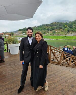 Yusif Eyvazov Instagram - Happy birthday my beautiful sis ❤️😍❤️ @kama0103 you mean so much for me and maybe you even don’t know. Thank you for your friendship, for your being always there for me and I wish you all the best .❤️ Love you ❤️

С днем рождения моя родная  @kama0103 ❤️ ты не просто родной человек , ты тот человек который всегда правильно меня поймет , поддержит в любой ситуации, ты знаешь все что я переживаю и чувствую и я очень тебе благодарен ❤️ за то что ты есть в моей жизни, за то что ты такая какая ты есть ❤️😍 Мой верный Санчо Панса 🤣 попутчик , друг и слушающий исповедь ❤️ в самые трудные и счастливые минуты жизни ты рядом , без укора , без упрека , без слов .. просто рядом .. храни тебя Бог ❤️ очень люблю ! С днем рождения ❤️