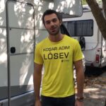Yusuf Çim Instagram - 39.İstanbul Maratonunda bende lösemili çocuklar için koşuyorum.Desteklerinizi bekliyoruz.. #koşaradımlösev #sendekanseredurde #hareketegeç @losev1998