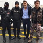 Yusuf Çim Instagram – Onlarla fotoğraf çektirdiğim için inanılmaz mutlu oldum..Yanyana olma onlarla kucaklaşma vakti.. #cevikkuvvet #özelharekat #polisiminyanındayım
