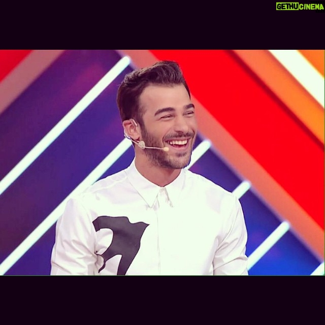Yusuf Çim Instagram - Yüzünüzdengülümsemeninhiiceksikolmadıgıbihaftasonuolsunn 🙏 #bugüngünlerdenpiramit #piramit
