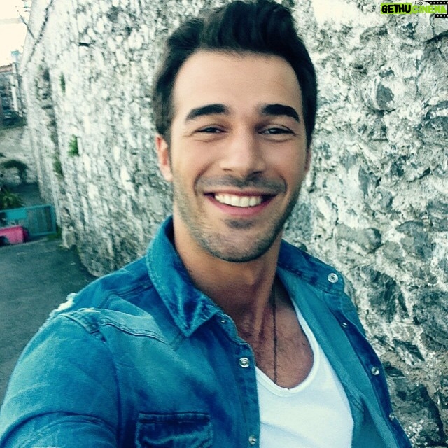 Yusuf Çim Instagram - #yusicim #yusufcim #cilekkokusu #bugunnboylebasladık 🍓