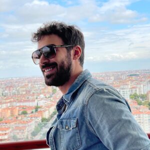 Yusuf Çim Instagram - @gozumuzsaglikta Sayfasında göz sağlığı konusunda birinci ağızdan uzmanından bilgiler paylaşılıyor. Siz de konu ile ilgili bilgi almak isterseniz bi bakın derim ✋👊🙏 #işbirliği