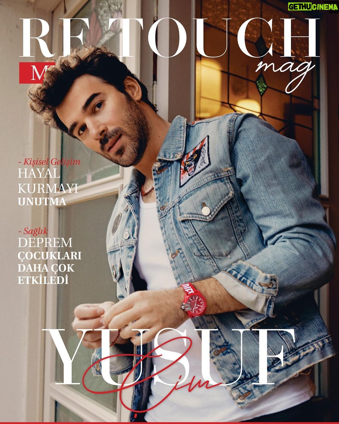 Yusuf Çim Instagram - @retouchmagist Genel Yayın Yönetmeni @haleceylanbarlas Fotoğraflar @onurdemirdag Röportaj @mukokaya Styling @eylmyldzz Video @yusaebrar Saç @harunates001 Makyaj @akinstayn Fotoğrafçı asistanı @erncelikkk Styling asistanı @iremonwork Saat @diesel Mekan @ustkattayiz Teşekkürler @icontalentofficial @bulentipek