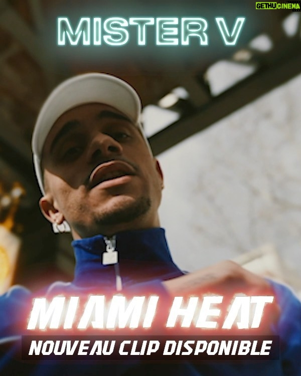 Yvick Letexier Instagram - NOUVEAU CLIP EN LIGNE : MIAMI HEAT. LE LIEN EST DANS MA BIO CHAKAL. À très vite 🖤 The Masbiekers Valley