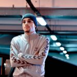 Yvick Letexier Instagram - Douceur, élégance et volupté, trois mots décrivant parfaitement la collection SS20 de @hummel_fr dispo chez @courir #LeModelEstEgalementTresCharismatique 📸 @misterfifou / @igclaura