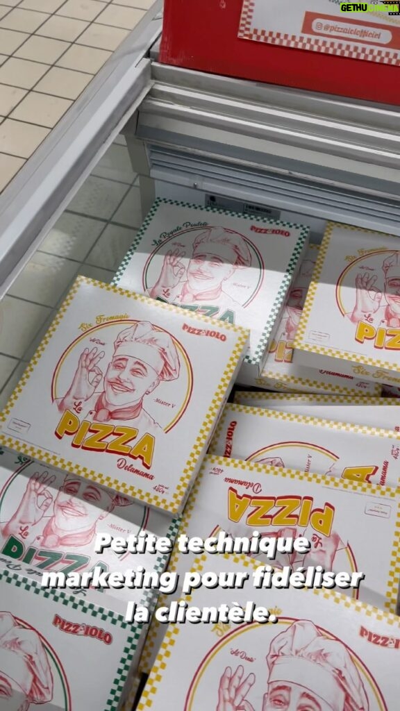 Yvick Letexier Instagram - Petite astuce marketing que je vous donne, ça ne mange pas de pain, mais des pizzas. Allez Carrefour Créteil Soleil