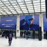 Yvick Letexier Instagram - On avait dit discret @youtubemusic 🔥🙌🏽❤️ c’est fou tout ça merci à vous pour toute cette force 🙏🏽 #YoutubeMusic #MVP Paris Gare du Nord