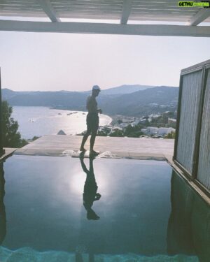 Mister V Instagram - « Vis cette vie avant que cette vie ne te vive » Gérard Vives