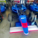 Yvick Letexier Instagram - Très heureux de faire parti de l’élite du pilotage automobile français en participant au GP EXPLORER 2 qui se déroulera le 9 septembre prochain sur le circuit du Mans et sera retransmis sur Twitch, cette phrase est longue. J’ai rarement montré cette facette de moi, mais je suis très très fort pour conduire des voitures … Je n’en dis pas + sinon vous n’allez pas regarder car vous serez convaincu de ma victoire, et ça c’est pas sport pour les autres (qui sont nuls). Je serai accompagné d’un autre pilote pro en la personne de @theojuice_ qui connait très bien les voitures, notamment les bleus. Je vous laisse, je dois faire un go fast. Yvick aka Mister Vitesse aka Mister Voiture aka Mister Victoire (et oui, tout était prévu d’avance) Grand merci à @xsqueezie pour l’invitation et à la FFSA de nous laisser pratiquer tout ça. 📸 @faidhadji @nicolaspaulmier @markerprod Le Mans Circuit Bugatti