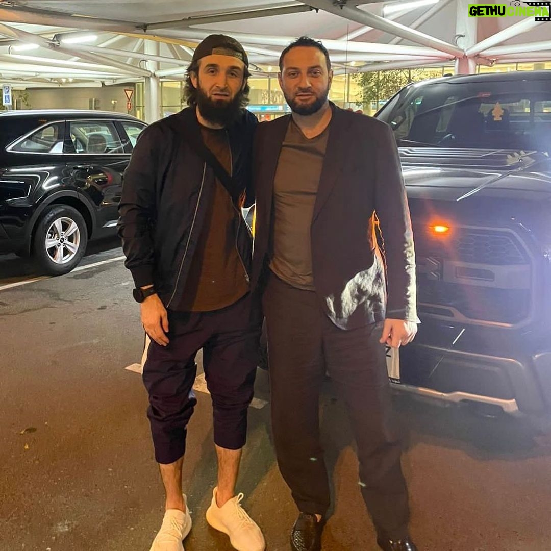 Zabit Magomedsharipov Instagram - У @daniyal_buganov много интересных проектов в разработке в IT сфере🔥