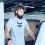 Zabit Magomedsharipov Instagram - Каждое утро начинается с пробежки🏃‍♂️ @bukaboxing