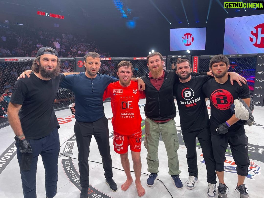 Zabit Magomedsharipov Instagram - @magomedov_tiger 🐅