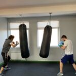 Zabit Magomedsharipov Instagram - @xamza.nametov подтверди, кто печень лучше пробивает 😁 @khasan_magomedsharipov