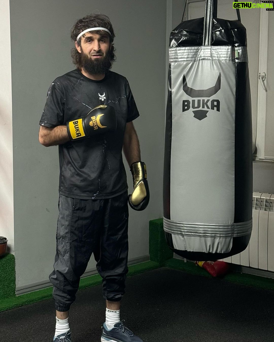 Zabit Magomedsharipov Instagram - @bukaboxing 💯 💯 💯
