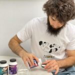 Zabit Magomedsharipov Instagram - Пить витамины от своего бренда, носить одежду собственного производства. Х-халява😃 @zabeast_shop @zabeast.pro