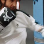 Zabit Magomedsharipov Instagram - At what stage does the sports career of a true champion come to an end? ↕️ @zabit_magomedsharipov В какой момент завершается спортивная карьера настоящего чемпиона? • #mondaymotivation #trainhard #gym #workout #bukateam #zabeast Buka Gym