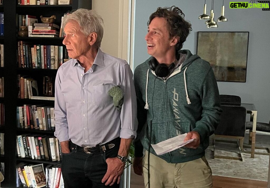 Zach Braff Instagram - So honored to have directed the Shrinking episode “Boop” this season. Thank you to @vdoozer @mrbrettgoldstein and @jasonsegel for inviting me to the party. Check out Shrinking on @appletv if you haven’t yet. 🎥🎬❤️